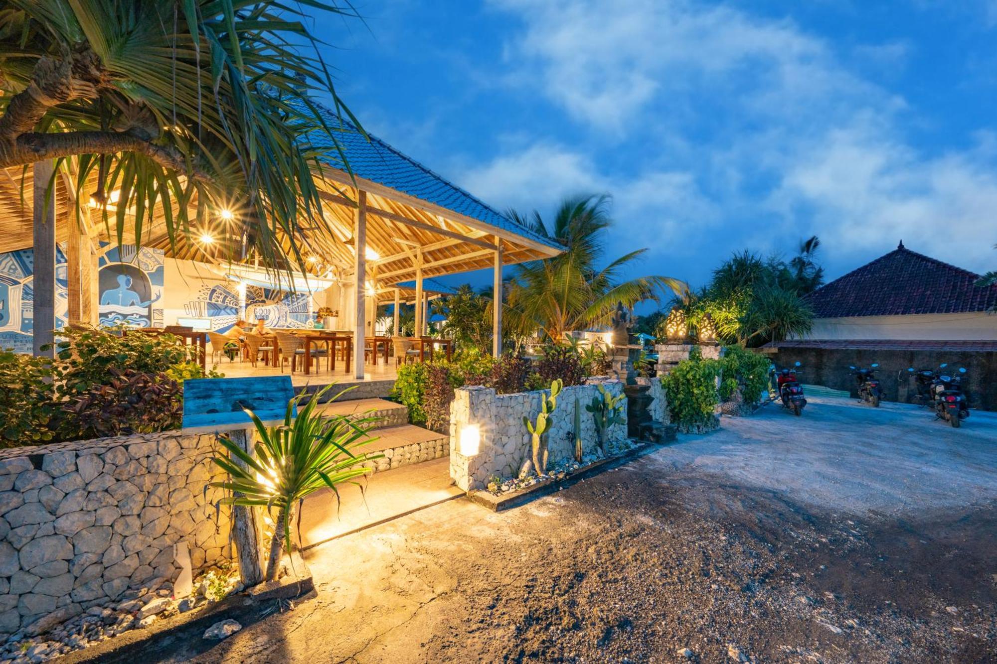 The Cubang Hut'S Lembongan Hotel Nusa Lembongan Exterior photo