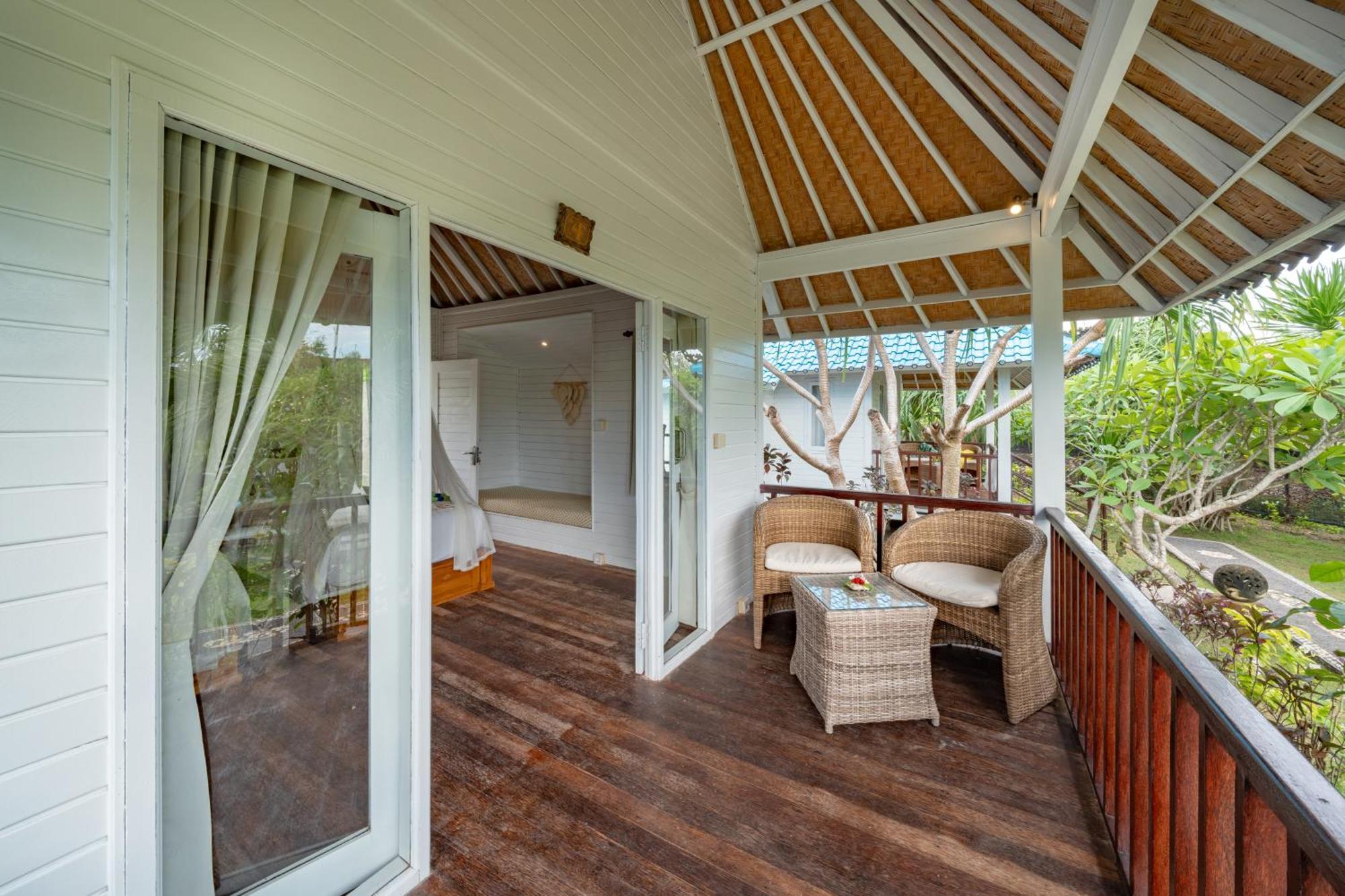 The Cubang Hut'S Lembongan Hotel Nusa Lembongan Exterior photo